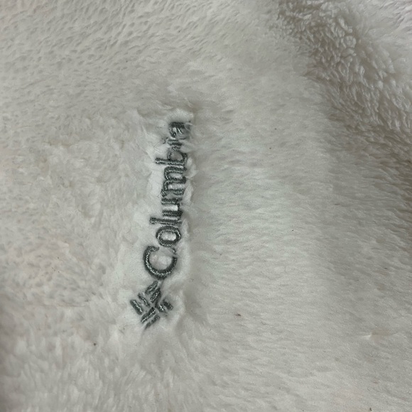 Columbia Womens White Fleece Zip Up Jacket (medium, worn once) - Picture 3 of 4